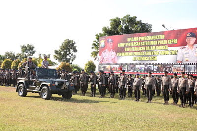 Keberangkatan Sat Brimob Polda Kepri Ke Polda Aceh Dalam Rangka Pengamanan Pilkada Serentak 2017