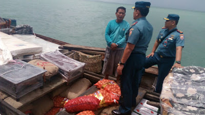 Kapal Muatan Bawang Merah Ilegal Dari Malaysia Diamankan Tim WFQR LANTAMAL IV