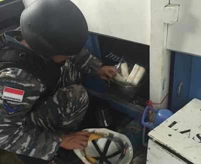 KM Lintas Laut 4 Diamankan Tim WFQR Lantamal IV Diduga Melakukan Pelanggaran Terhadap Undang-Undang