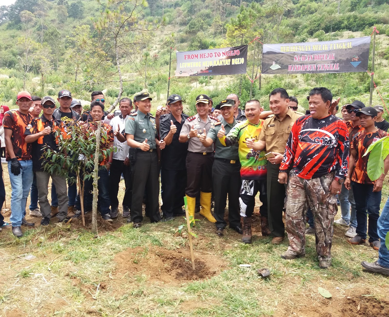 Selamatkan Bumi, Dari Petani Sayur Perambah Hutan Pegunungan Ciputri-Patuha