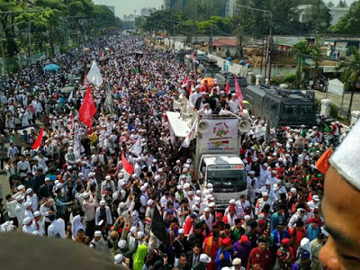 Aksi Damai Terkait Puisi Sukmawati Digelar Di Berbagai Kota