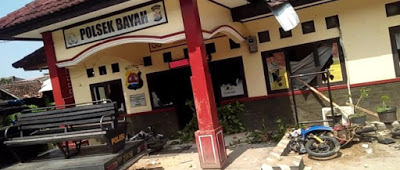Sekelompok Massa Nelayan Bayah, Serang Mapolsek Bayah Banten