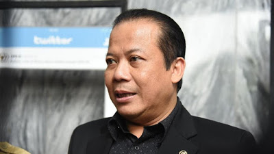 Prihatin !!! Wakil Ketua DPR Taufik Kurniawan Jadi Tersangka Dugaan Penerima Duit Suap