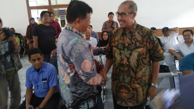 Bupati Bandung Barat Aa Umbara Bantah Terima Duit, Meskipun Disebut-sebut Terima Duit Dalam Persiangan Sebelumnya