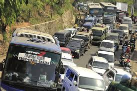 Atasi Solusi Macet di Jalur Nagreg, Ridwan Kamil Akan Bangun Tol Baru