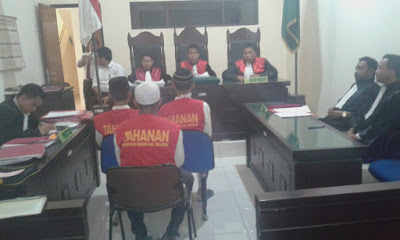 Eksepsi  Terdakwa Kasus Curas Meminta Majelis Hakim PN Sukabumi Untuk Membebaskan Dari Semua Tuduhan Jaksa