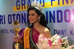 Gresita F.Y Siahaan Perwakilan Tapanuli Utara Raih Putri Otonomi Indonesia 2022