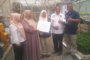 Ubah Sampah Jadi Rupiah, Direktur Keuangan SDM Perum Jasa Tirta II Resmikan Program Pengolahan Sampah Domestik Dan Limbah Ternak Di Desa Cibodas Lembang